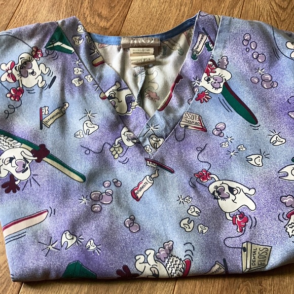 Y2K Uniform Scrub Top Dancing Teeth Dental Tooth Print - Picture 5 of 5